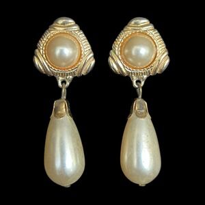 Vintage Faux Pearl Teardrop‎ Earrings